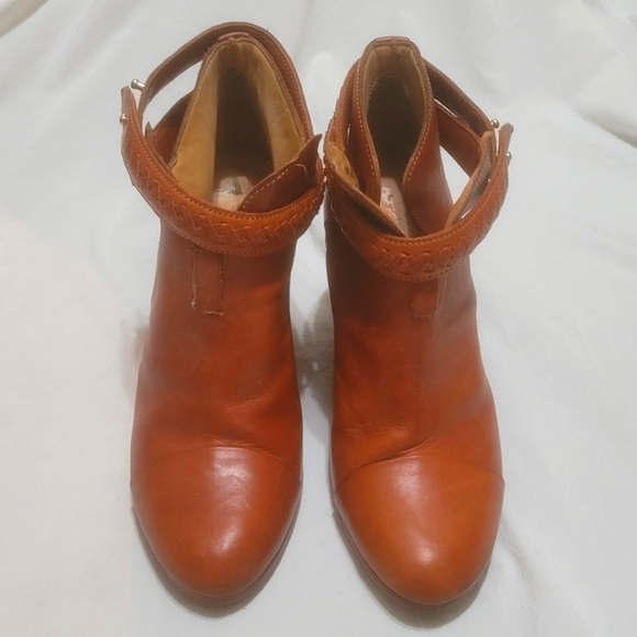 Rag and Bone women's Harrow boot ankle boot Size 7 leather made in Italy - Picture 2 of 12